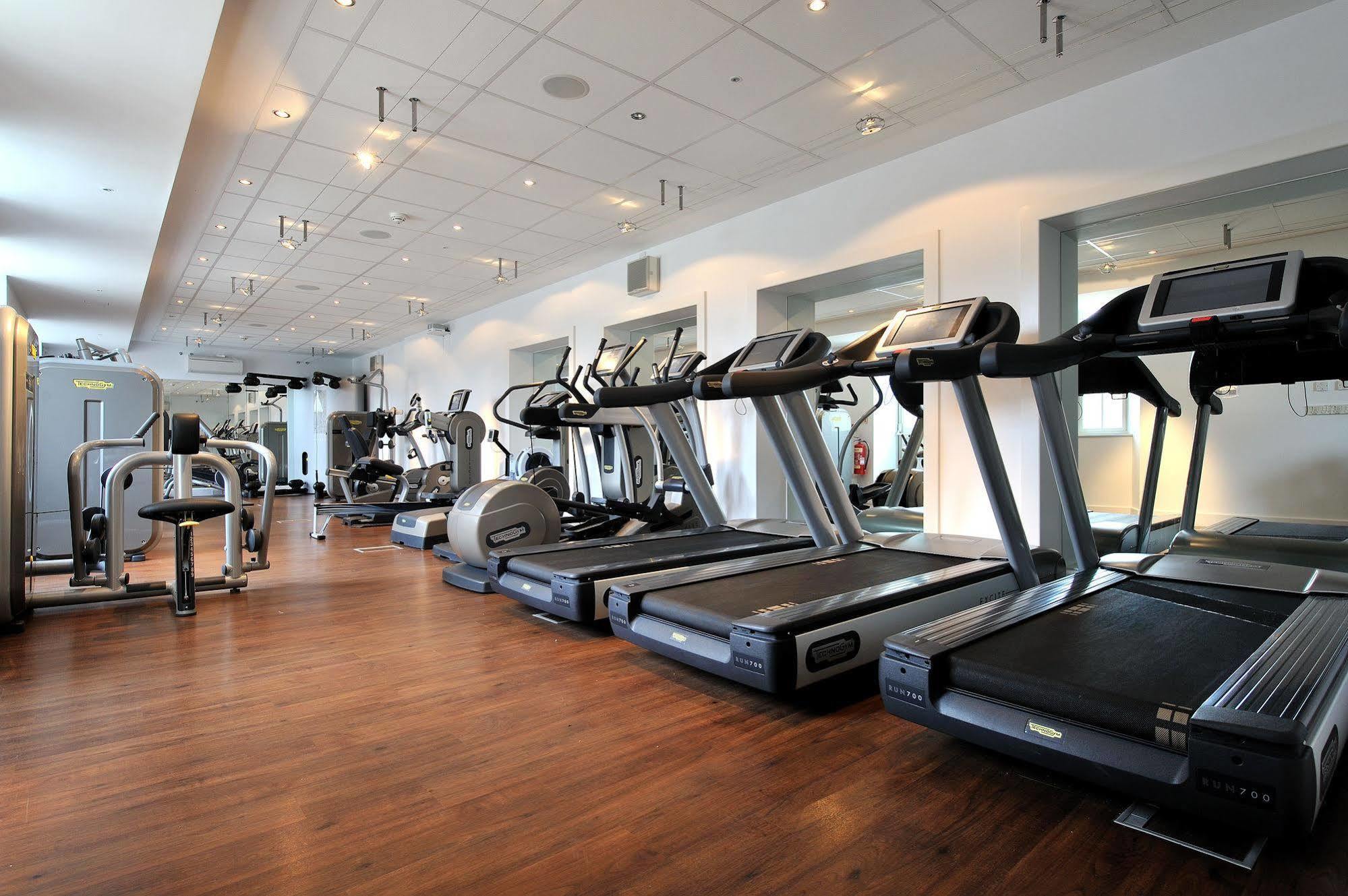 The Cornwall Hotel Spa & Lodges St Austell Konforlar fotoğraf